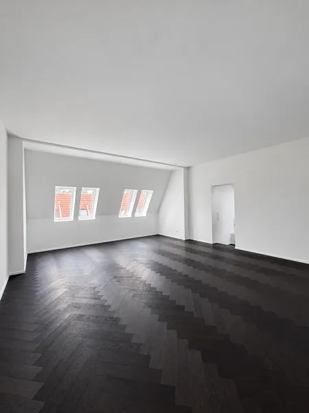Die Derfflingerstraße 47 befindet sich in einer attraktiven Wohnlage im beliebten Berliner Ortsteil — photo 1